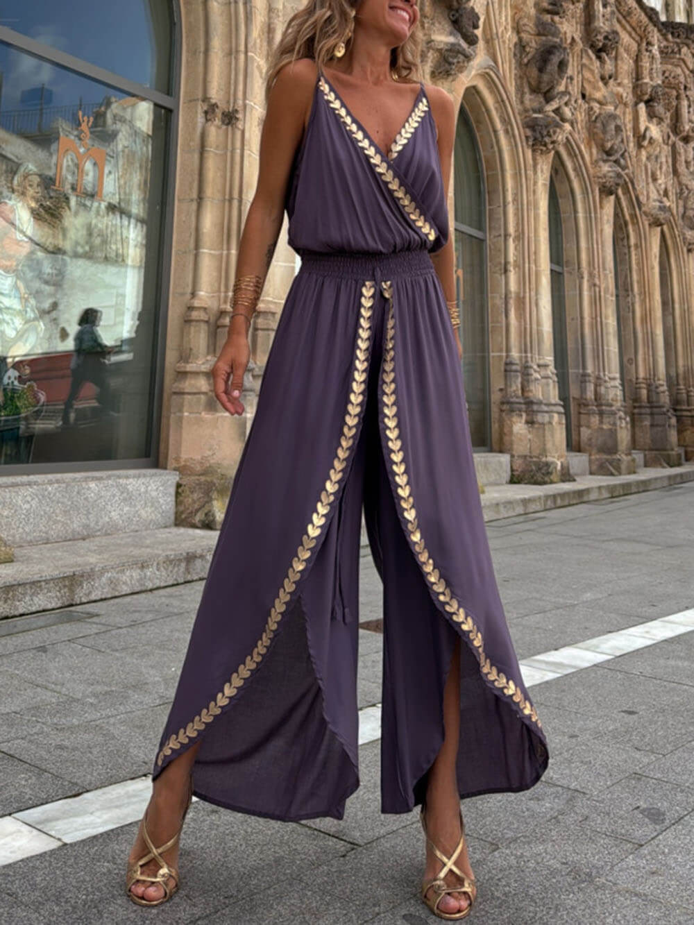Lotte - Lila Luftig Locker Sommer Faux Wrap Jumpsuit mit Elastisch Hoch Taille Gold Trim