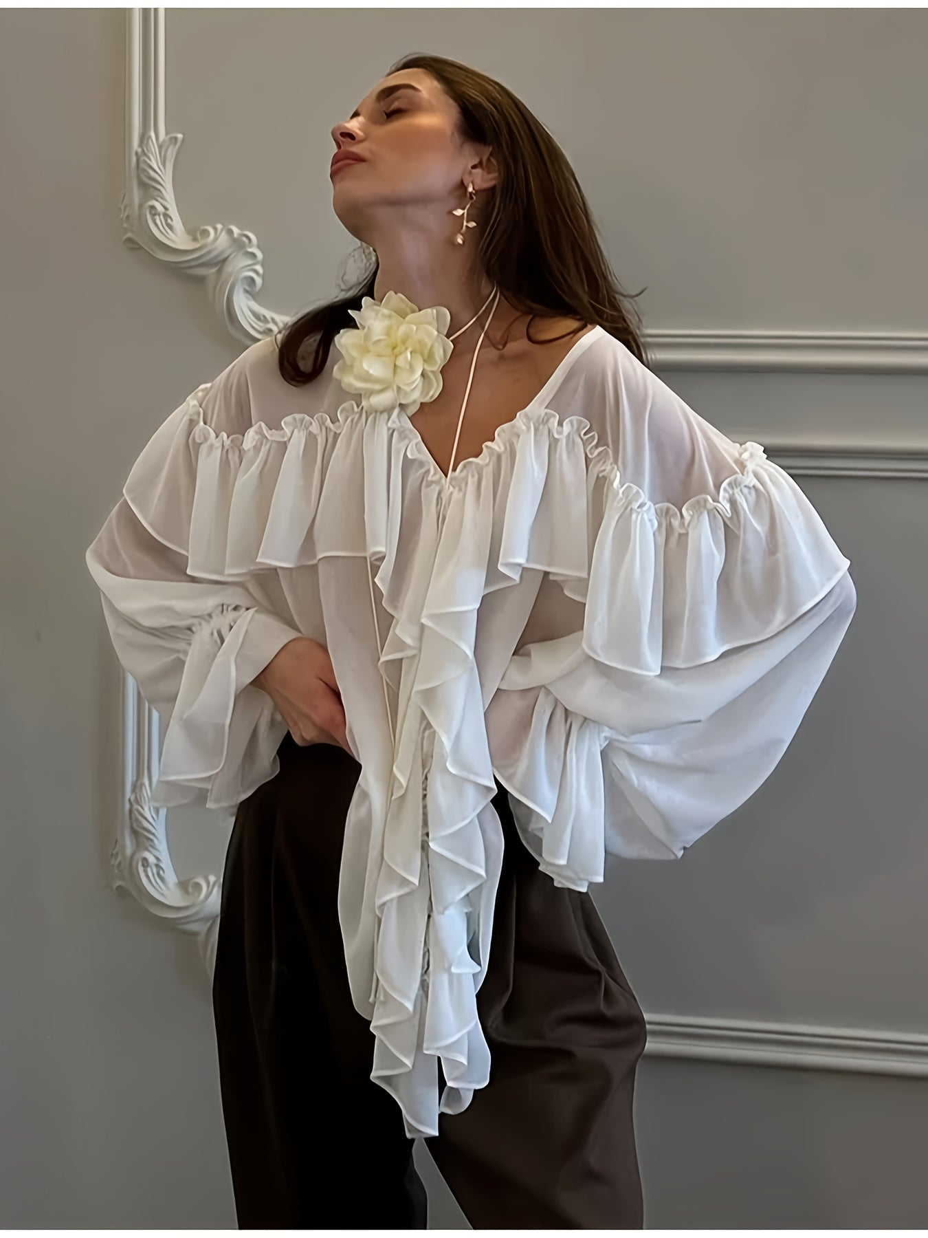 Noor - Dynamisches Schier Chiffon-Top mit langen Ärmeln