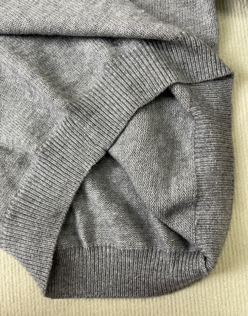 Dorette - Grauer einfarbiger Pullover für einen modischen Look