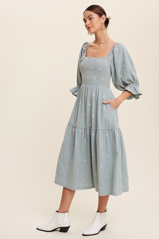 Sophia - Schulterfreies besticktes Midikleid