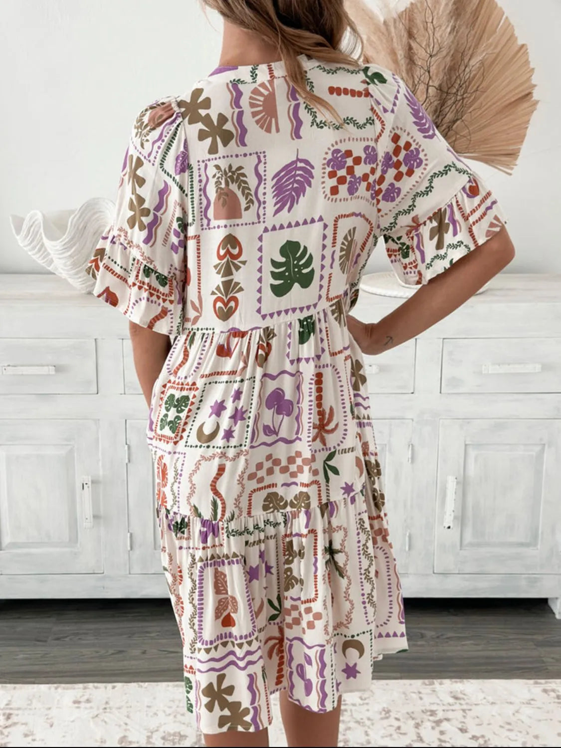 Linnea - Mini-Hemd Kleid in 4 Sommer Prints mit halben Ärmeln Knöpfen und 2 Quasten