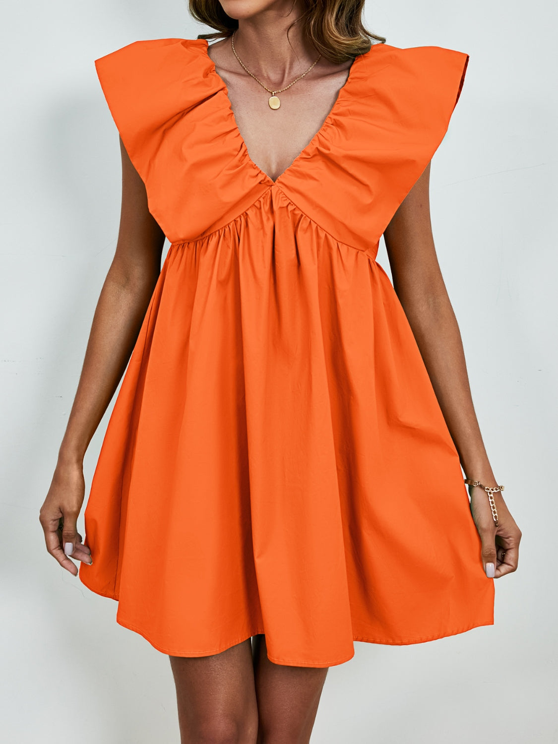 Mia - Kleid mit V-Ausschnitt und Puffärmeln