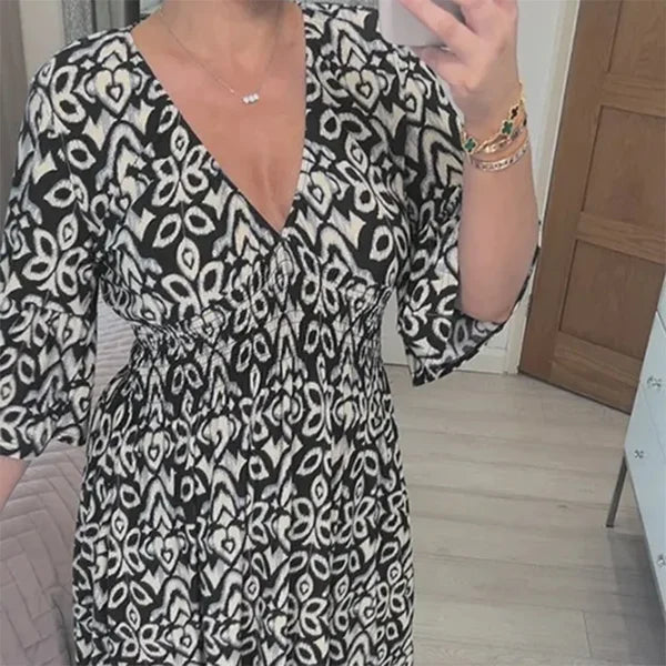 Lola - lässiges langes Kleid mit V-Ausschnitt und Wickel in der Taille