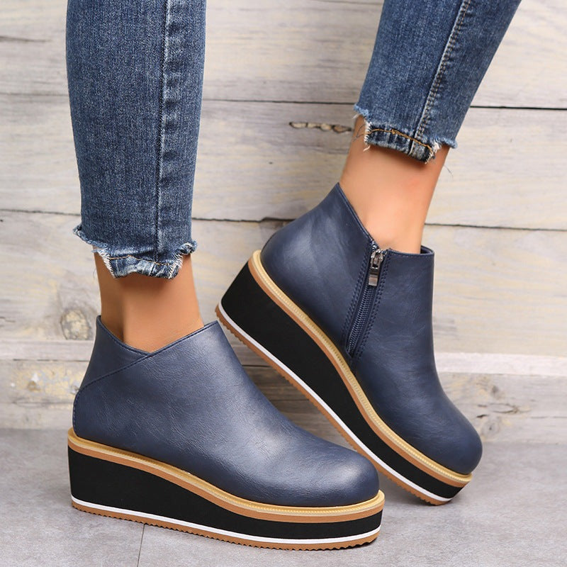 Valesca Niedrige Leder Plateaustiefel mit Absatz für Komfort und Stil