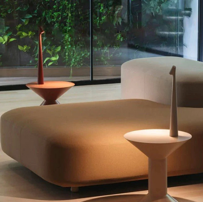 Luminata dimmbare Stehleuchte im minimalistischen Design