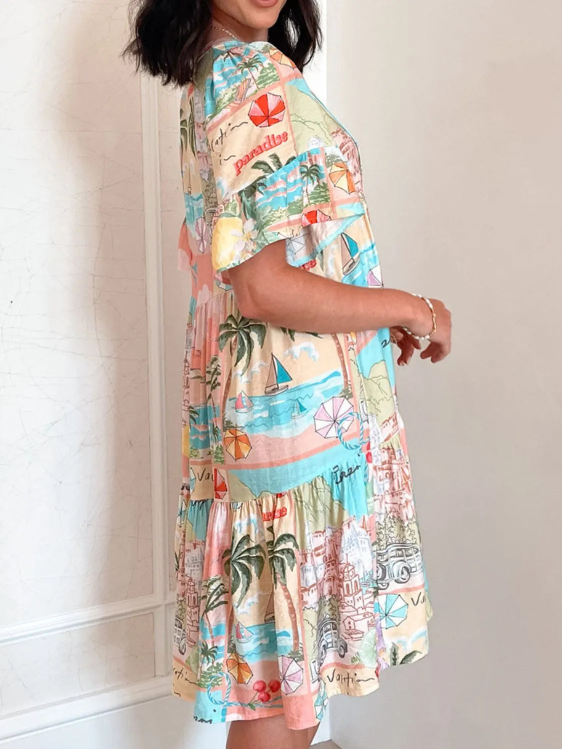 Linnea - Mini-Hemd Kleid in 4 Sommer Prints mit halben Ärmeln Knöpfen und 2 Quasten