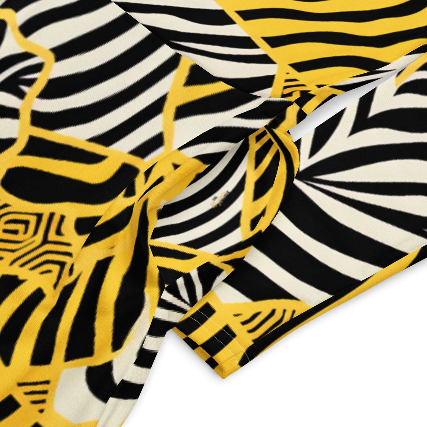 Astrid - Zebralicious Langärmeliges Midikleid mit hohem Ausschnitt in Schwarz Weiß Gelb Safari Print