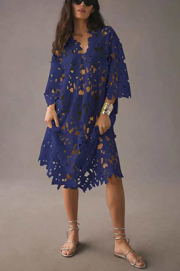 Lenie - Midikleid aus floraler Spitze und Ösen für den Strand