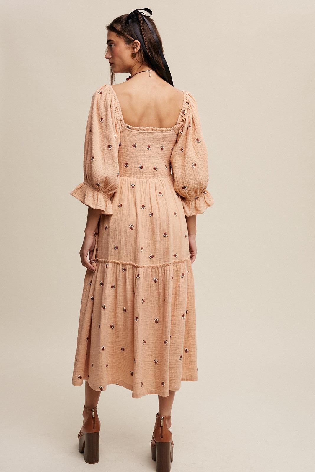 Sophia - Schulterfreies besticktes Midikleid