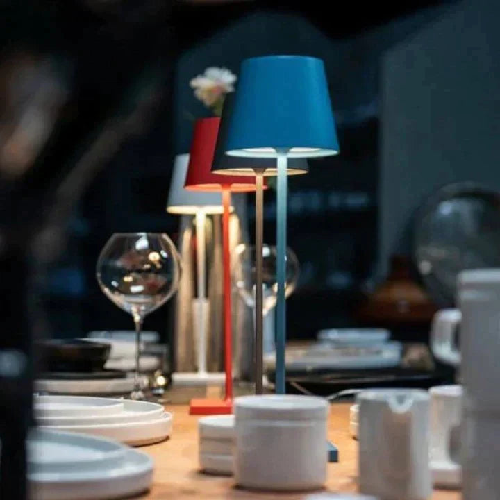 LaLuce die unverzichtbare kabellose Tischleuchte im klassischen Design mit Touch Control und 3-Farben-Licht