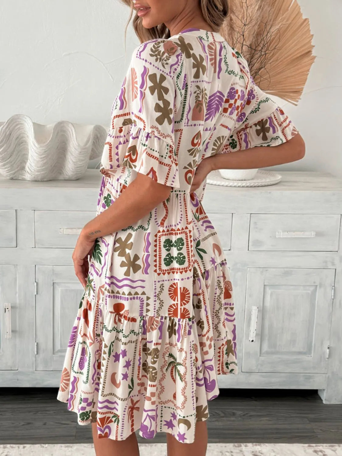 Linnea - Mini-Hemd Kleid in 4 Sommer Prints mit halben Ärmeln Knöpfen und 2 Quasten