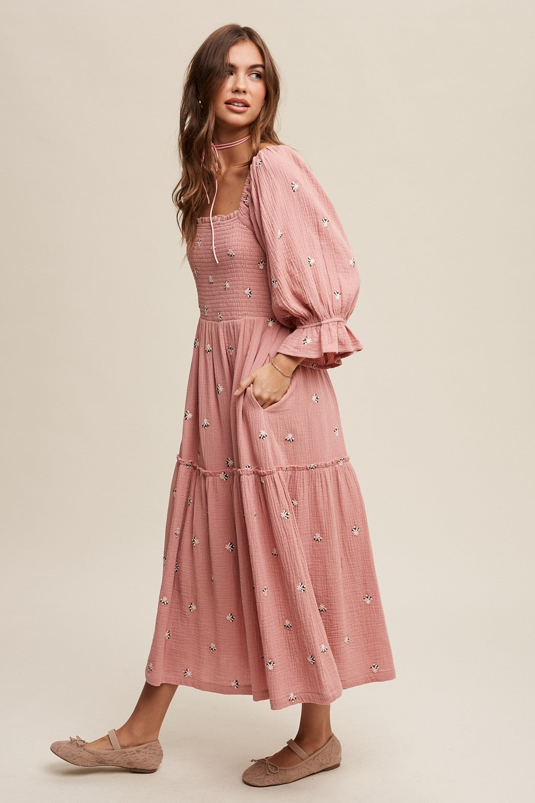 Sophia - Schulterfreies besticktes Midikleid