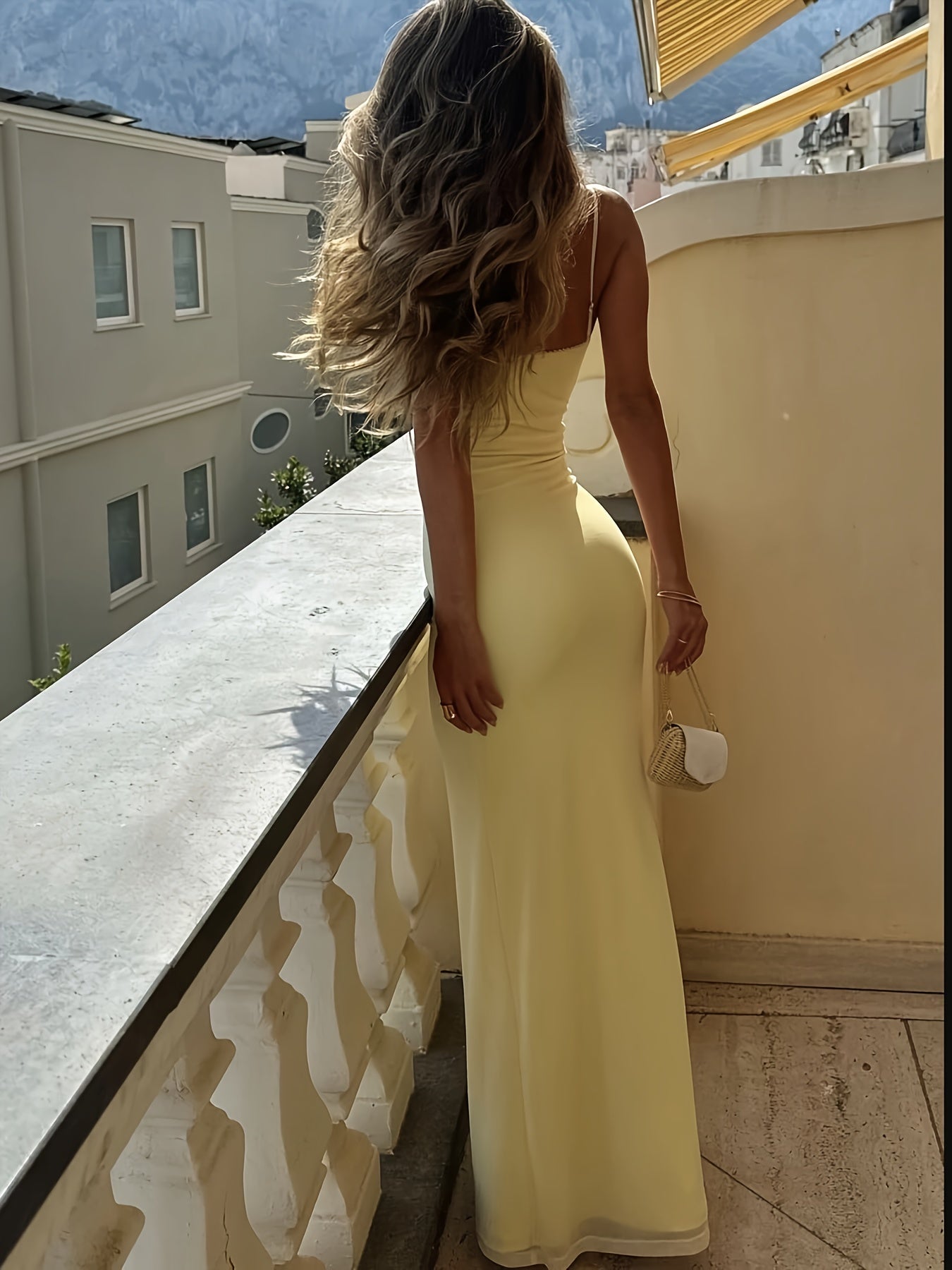 Pieternella - Buttergelbes Bodycon-Maxi-Kleid, das perfekte feminine Sommerkleid