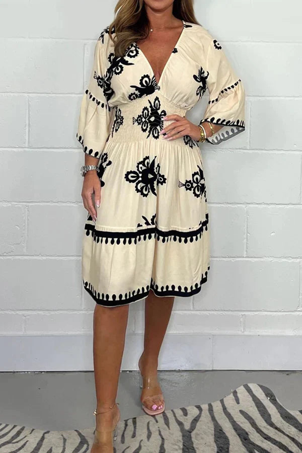 Naomi - bedrucktes Kleid mit V-Ausschnitt
