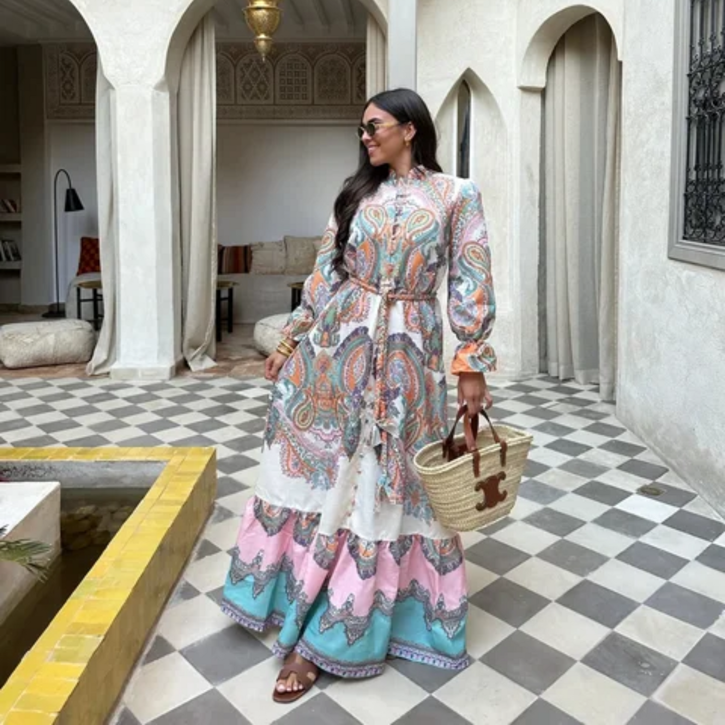 Arya - rosa Kleid mit Vintage-Druck
