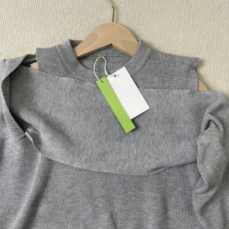 Karliena - Grauer monochromer langärmeliger Pullover