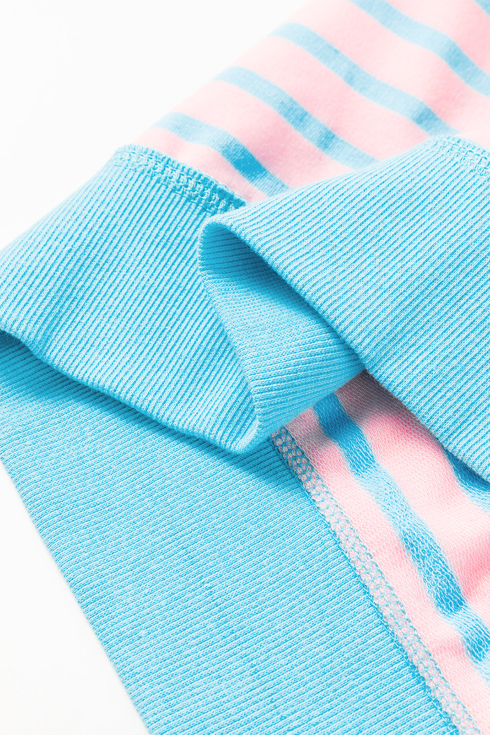 Anna - Horizontal gestreiftes, locker sitzendes T-Shirt mit Kontrastbesatz und weiten, kurzen Ärmeln