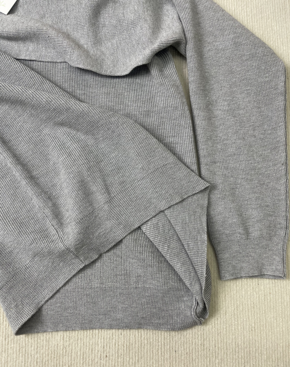 Karliena - Grauer monochromer langärmeliger Pullover
