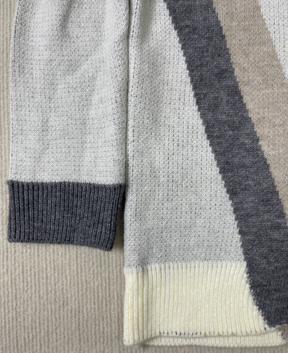 Riya - Brauner langärmeliger Pullover mit V-Ausschnitt