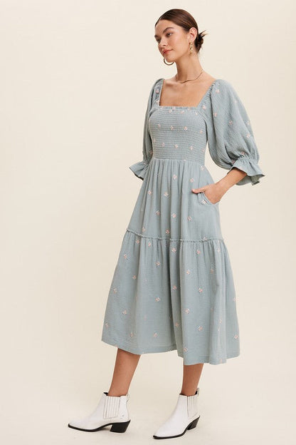 Sophia - Schulterfreies besticktes Midikleid