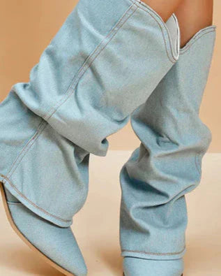 Marieke - Weite Denim-falten Sie Stiefel mit Statement-Flair für Frühling und Sommer