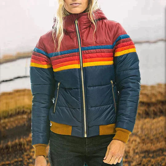 Metterla Daune warm farbige kurze sportliche Jacke mit Kapuze und Reißverschluss für Frauen