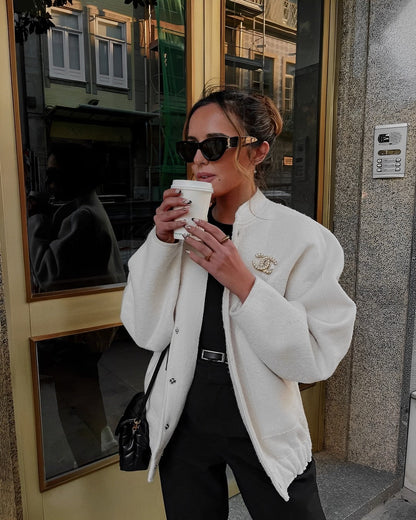 Rim - trendige Strickjacke in Übergröße für ultimativen Komfort und Stil