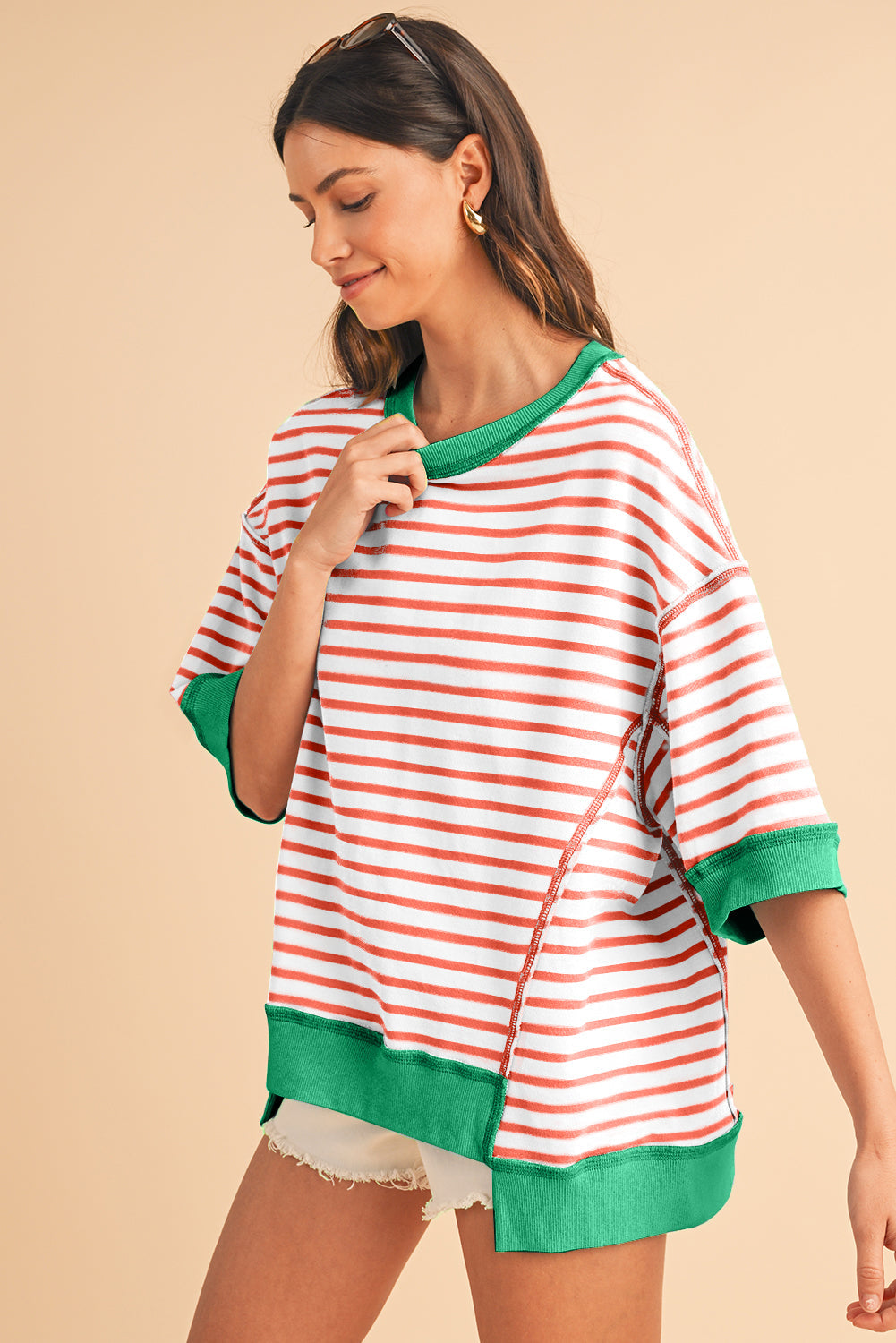 Anna - Horizontal gestreiftes, locker sitzendes T-Shirt mit Kontrastbesatz und weiten, kurzen Ärmeln