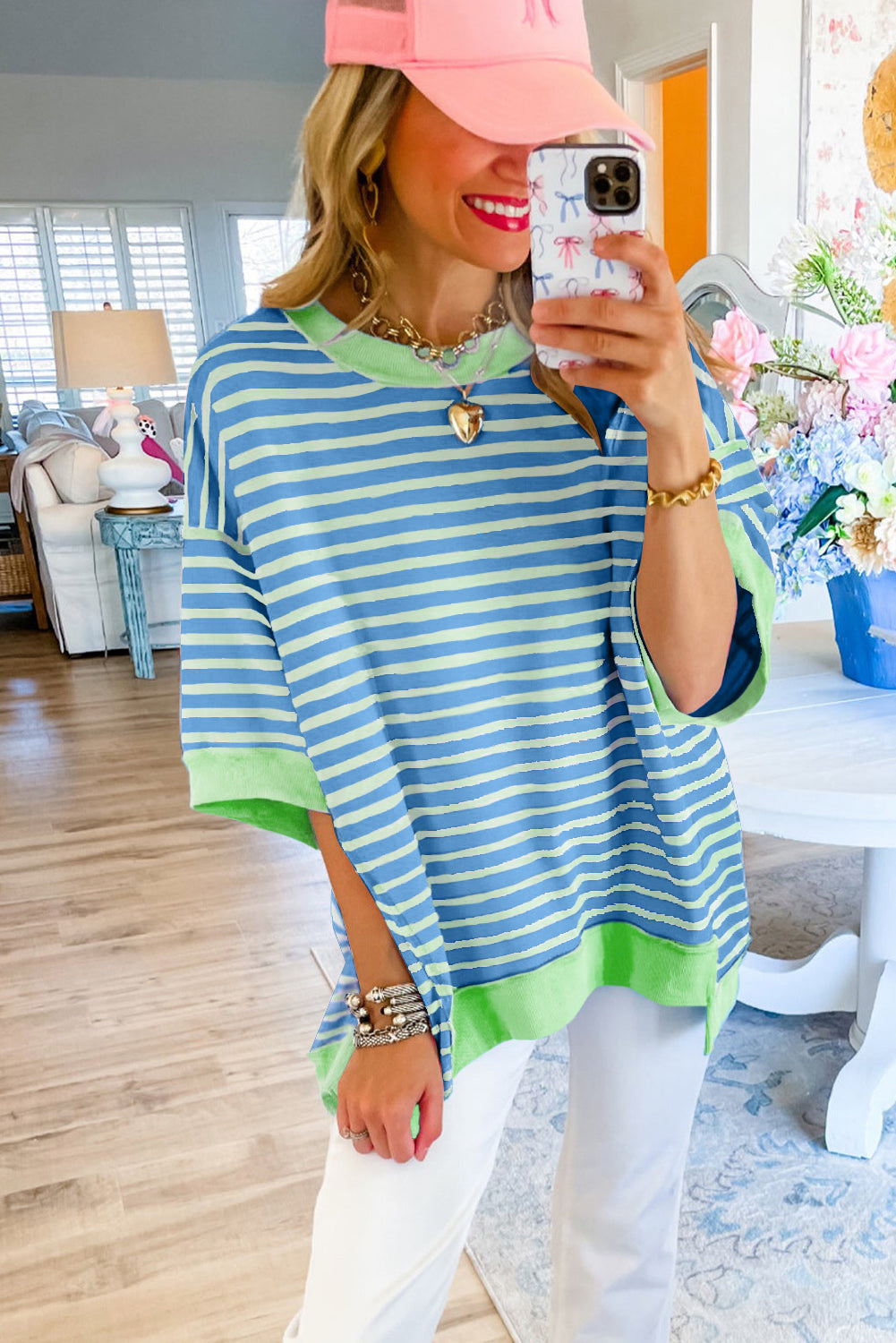 Anna - Horizontal gestreiftes, locker sitzendes T-Shirt mit Kontrastbesatz und weiten, kurzen Ärmeln