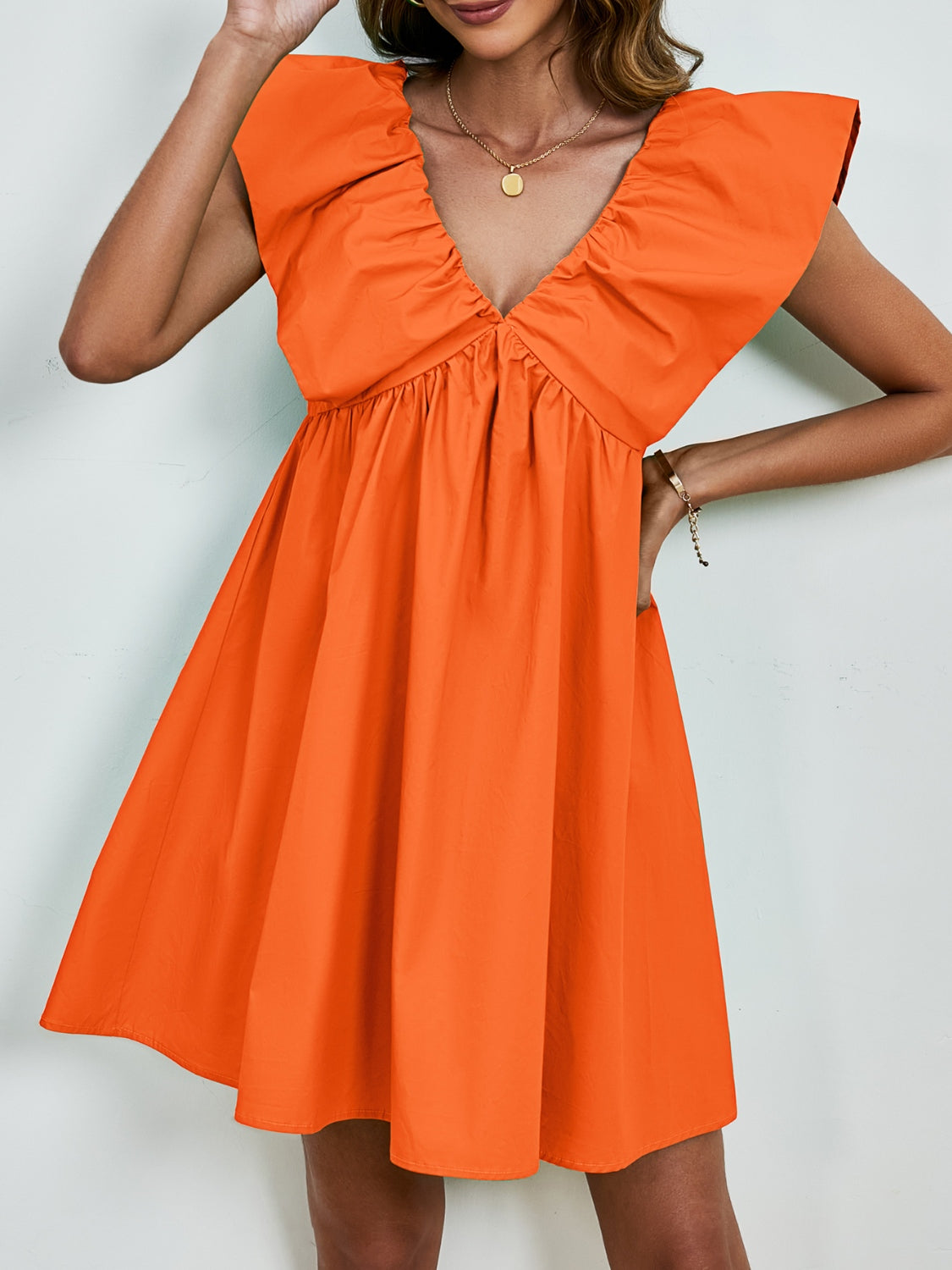 Mia - Kleid mit V-Ausschnitt und Puffärmeln