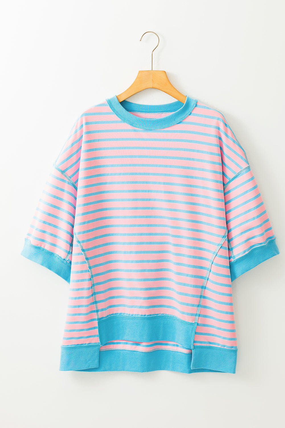 Anna - Horizontal gestreiftes, locker sitzendes T-Shirt mit Kontrastbesatz und weiten, kurzen Ärmeln