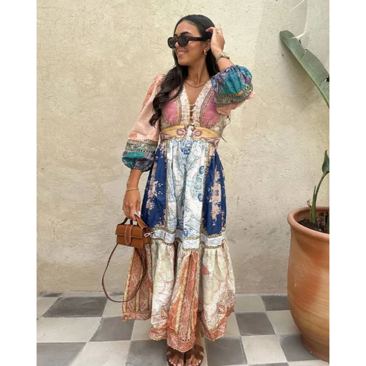 Arya - rosa Kleid mit Vintage-Druck