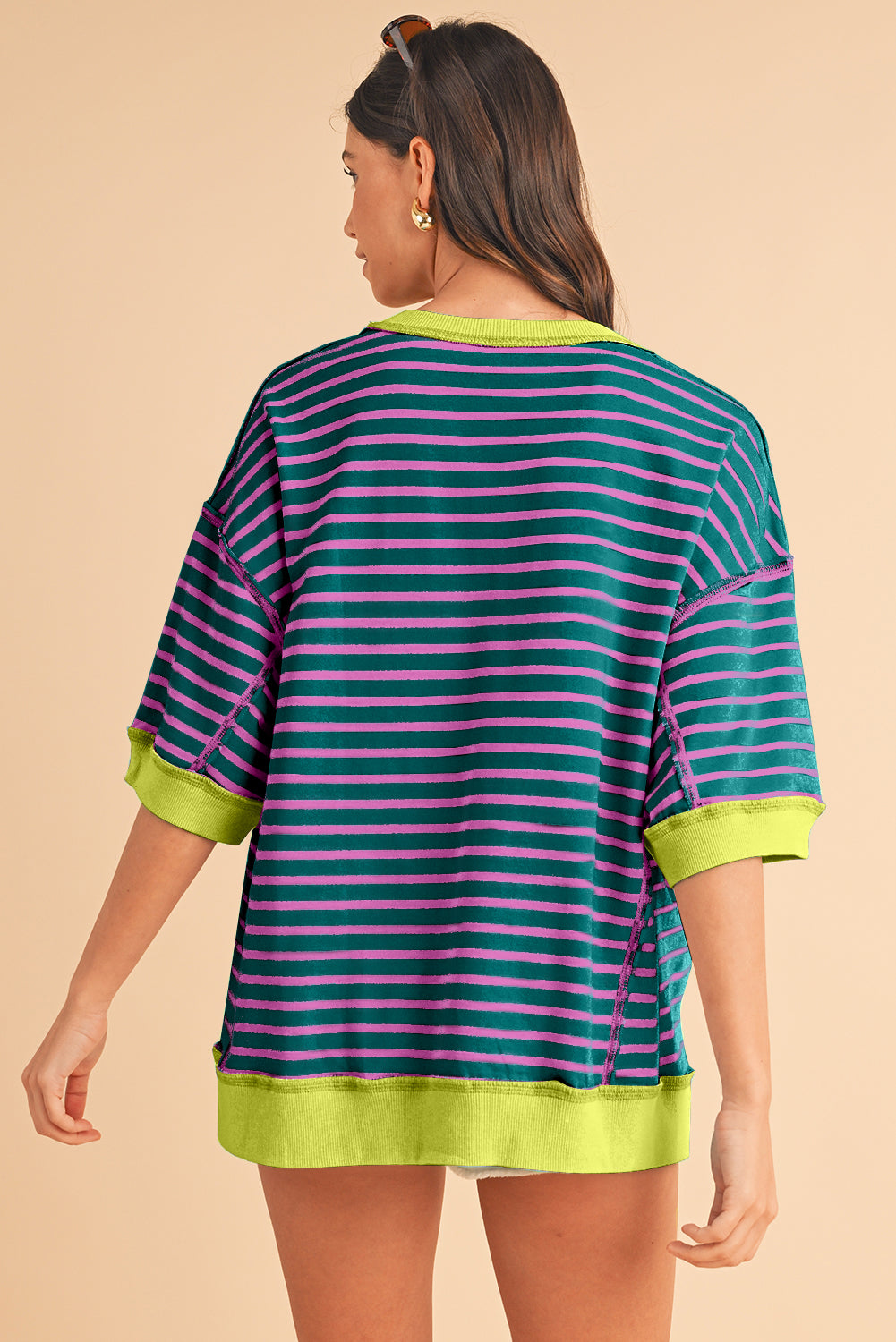 Anna - Horizontal gestreiftes, locker sitzendes T-Shirt mit Kontrastbesatz und weiten, kurzen Ärmeln