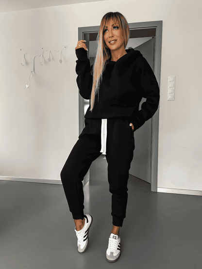 Catherine JogSuit bequem und feminin für Reise, Sport und Zuhause