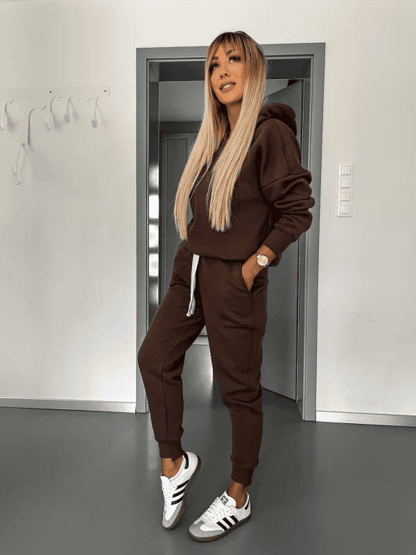 Catherine JogSuit bequem und feminin für Reise, Sport und Zuhause