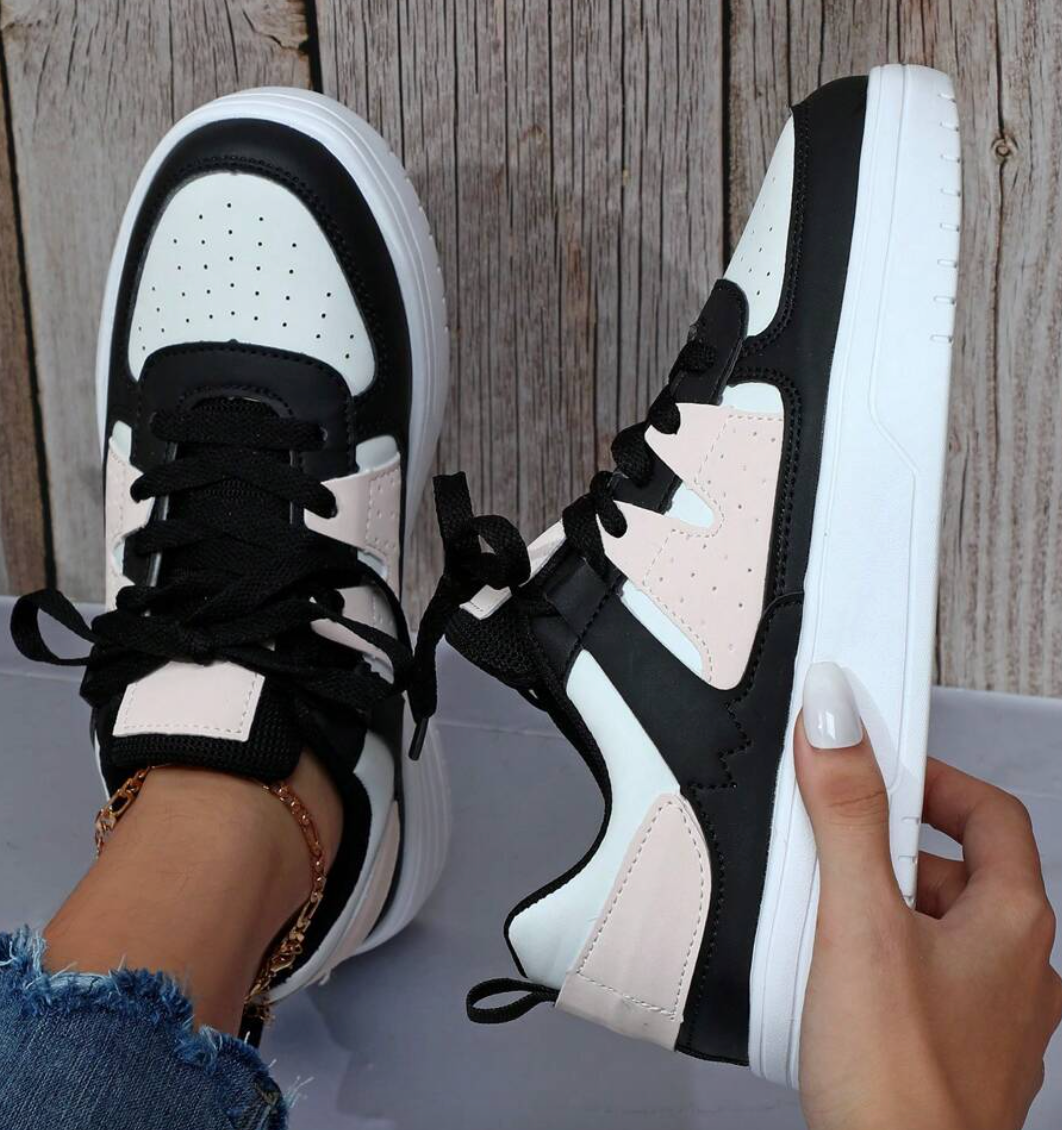 Zara - Modische und bequeme Sportschuhe mit einzigartigem Design