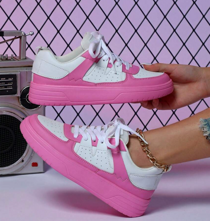 Zara - Modische und bequeme Sportschuhe mit einzigartigem Design