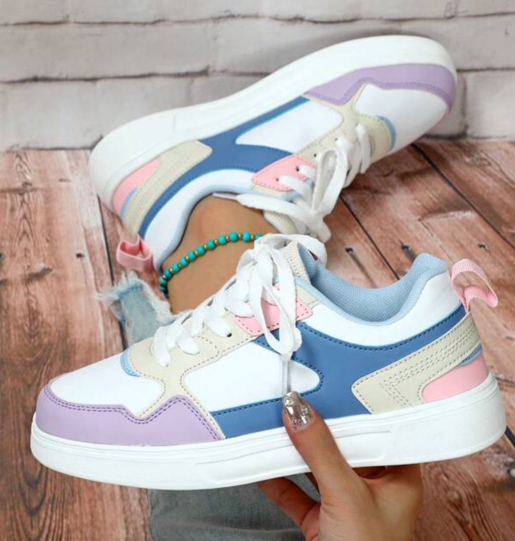 Zara - Modische und bequeme Sportschuhe mit einzigartigem Design