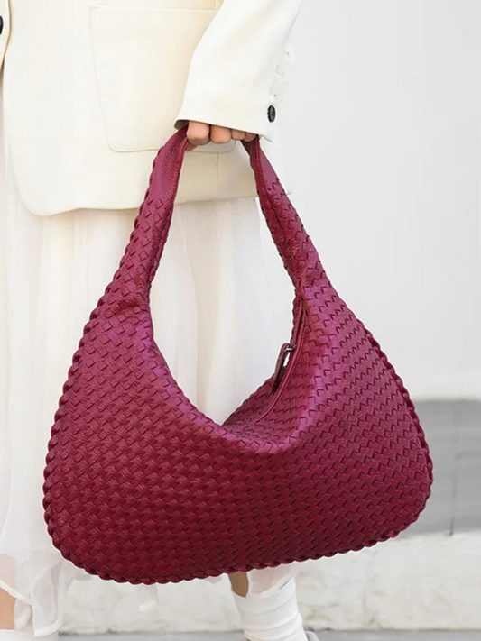 Anouk - Geflochtene Umhängetasche für Frauen | Handtasche | Designertasche in Burgundisch Rot