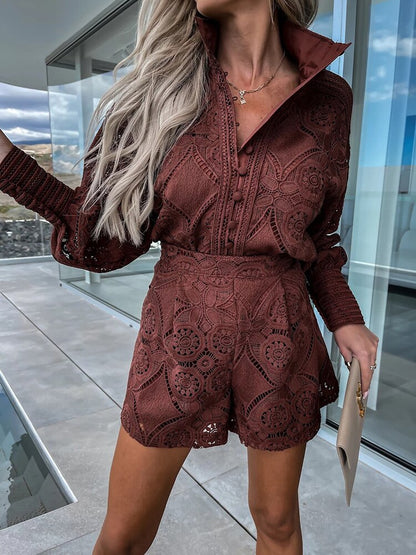 Yara - Weißer Jumpsuit mit Spitzendetails für den Sommer Trendy und bequem