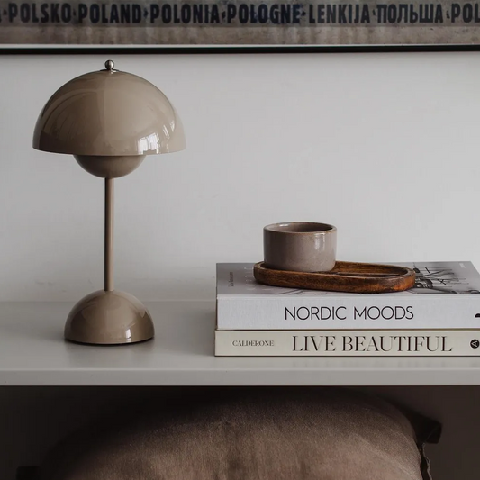 NordicGlow Luxus moderne kompakte Design Pilz Tischlampe