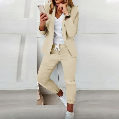 Sandrina die Must-have-Kombination aus Sweatpants und Jacke in Uni-Farbe