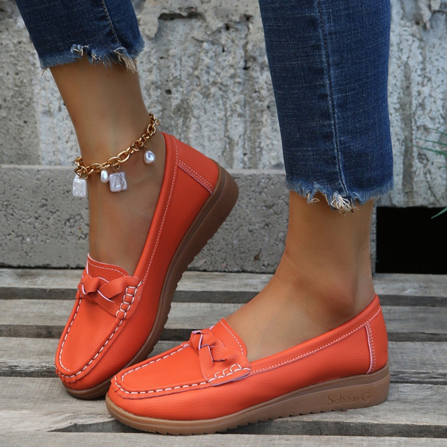 Lois - Elegante Damen Loafers aus Leder mit geflochtenem Detail, extra Fußgewölbeunterstützung und kleinem Absatz