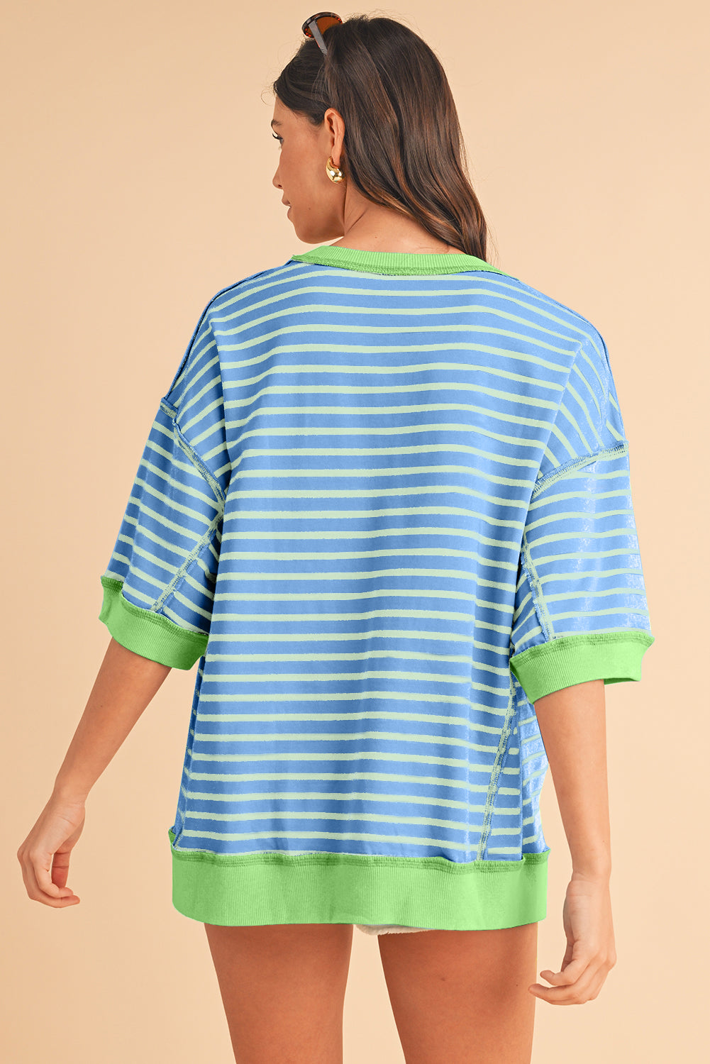 Anna - Horizontal gestreiftes, locker sitzendes T-Shirt mit Kontrastbesatz und weiten, kurzen Ärmeln