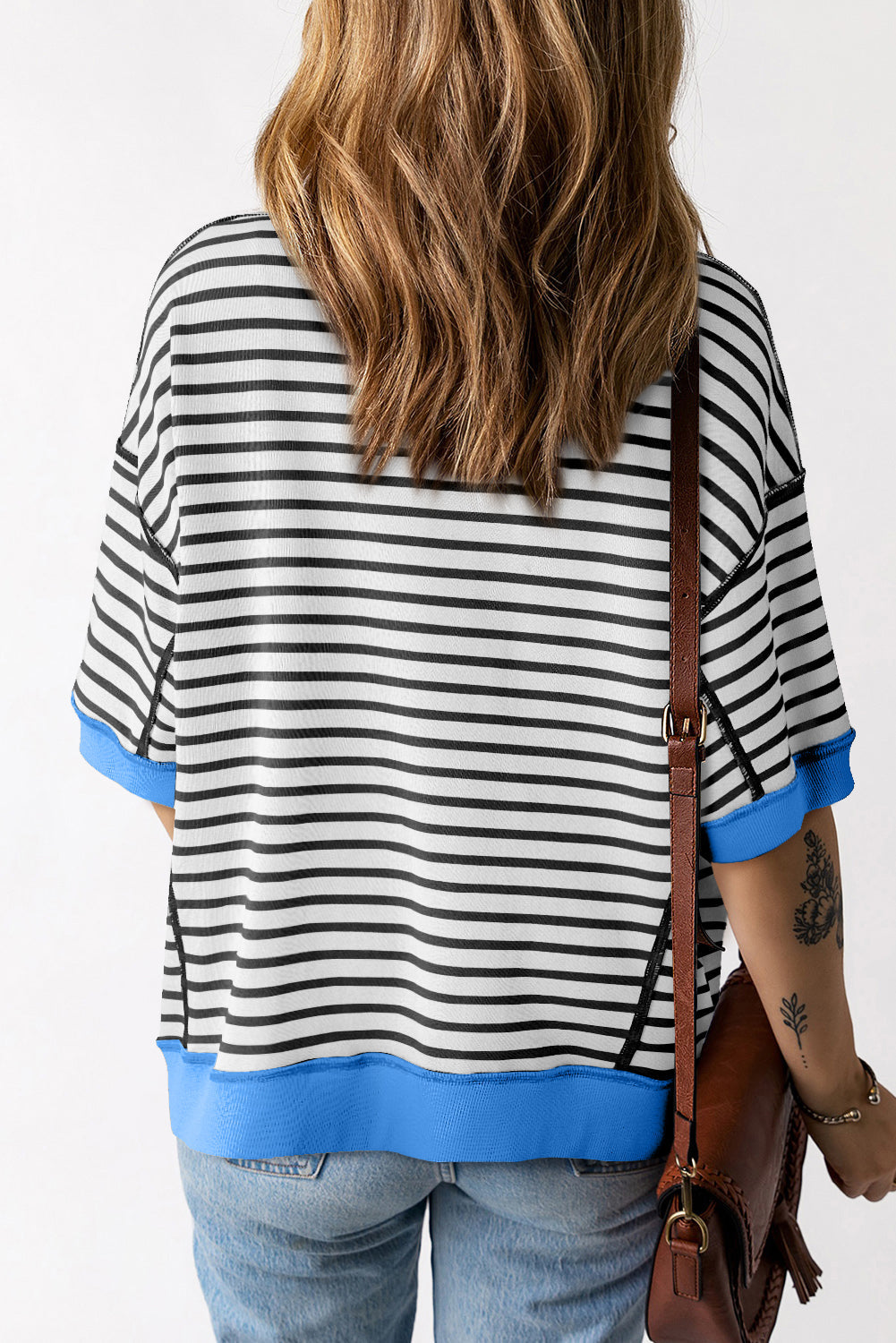 Anna - Horizontal gestreiftes, locker sitzendes T-Shirt mit Kontrastbesatz und weiten, kurzen Ärmeln