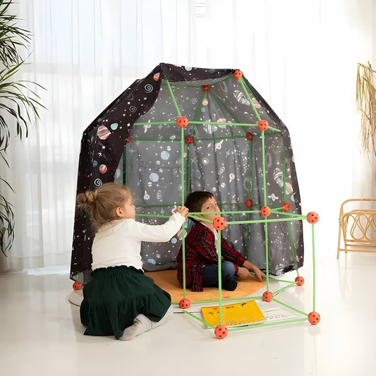 Fort Baukasten zum kreativen Zusammenbauen von Zelten und Gebäuden für Kinder mit 100 Teilen und 55 Stäben