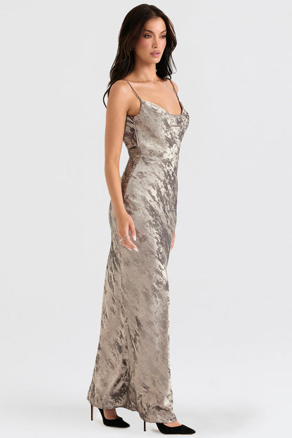 Magdalena - zinnfarbenes Maxikleid aus Satin