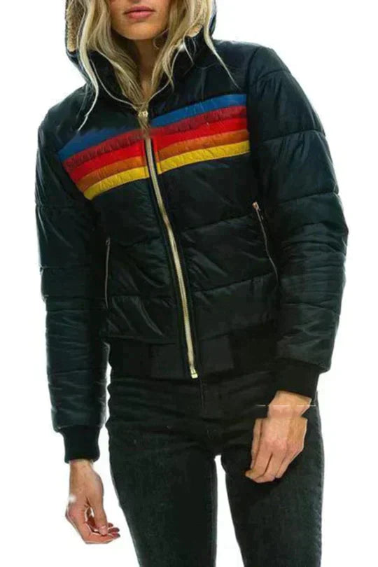 Metterla Daune warm farbige kurze sportliche Jacke mit Kapuze und Reißverschluss für Frauen