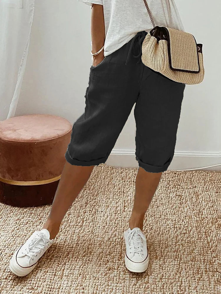 LuxeFit Shorts für Frauen: Erweitern Sie Ihre Garderobe mit stilvollem Komfort