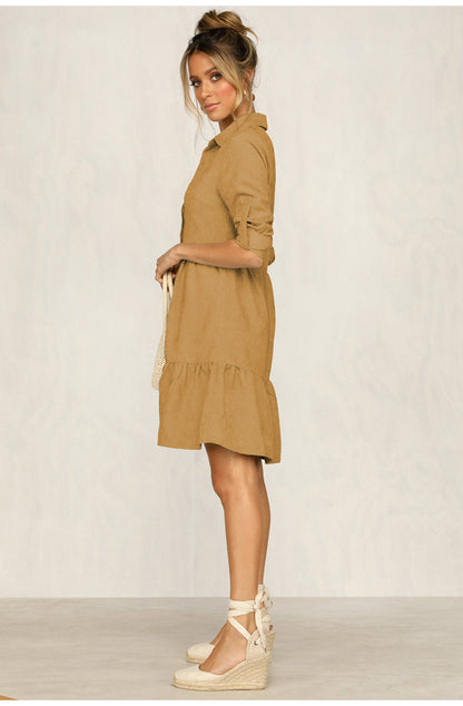 Ash - frühlingsfrisches, köstliches salbeigrünes Leinenkleid mit verspielten Rüschen